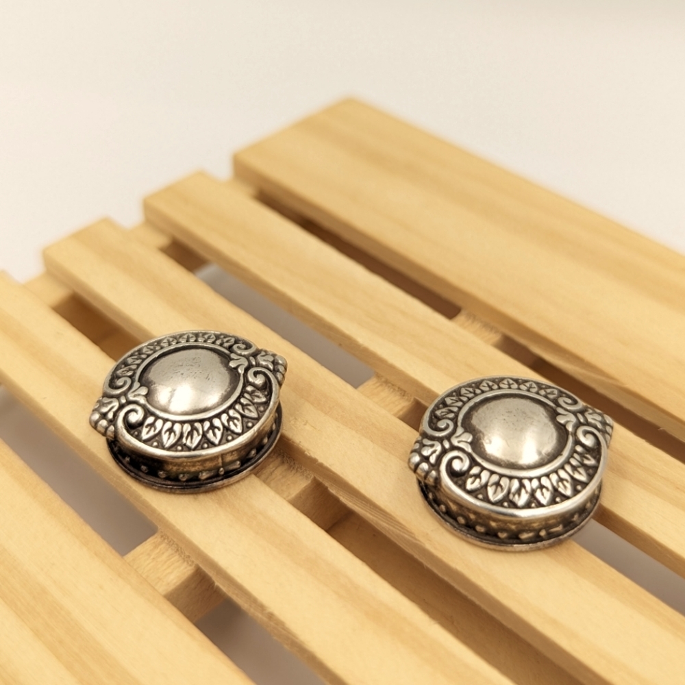 Brighton retired/discontinued ornate round silver plated stud Earrings
